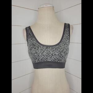 Aerie large light & dark grey print sports bra